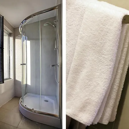 Executive And Play Hotel