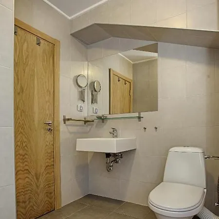 Hotel Executive And Play