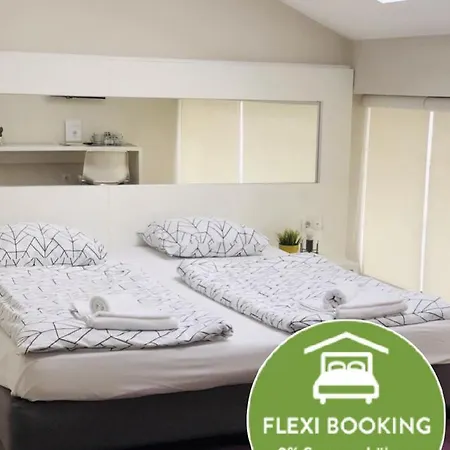 Hotel Executive And Play