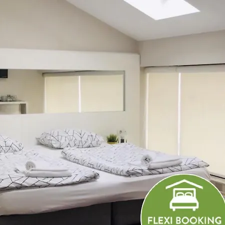 Hotel Executive And Play