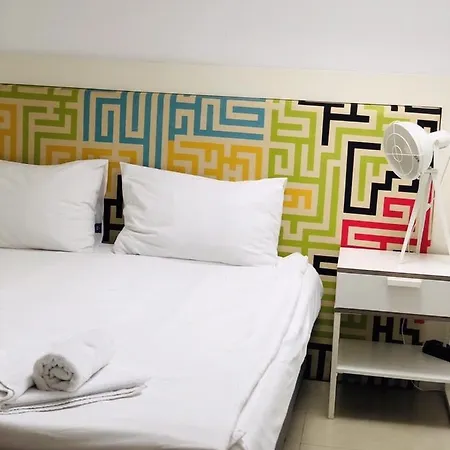 Hotel Executive And Play 3*