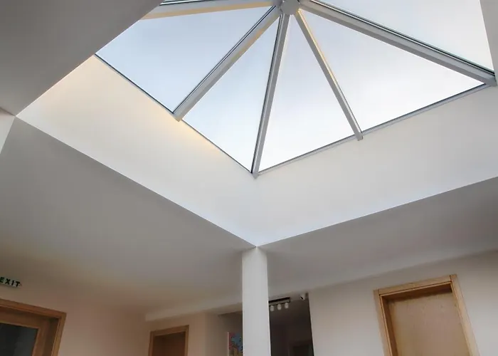 Hotel Executive And Play