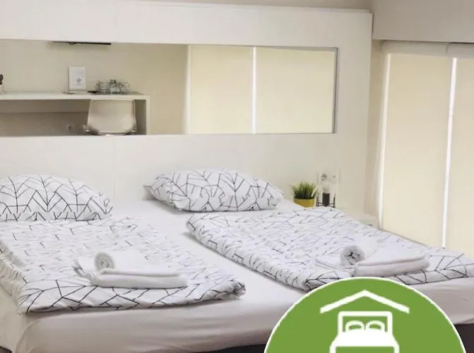 Hotel Executive And Play