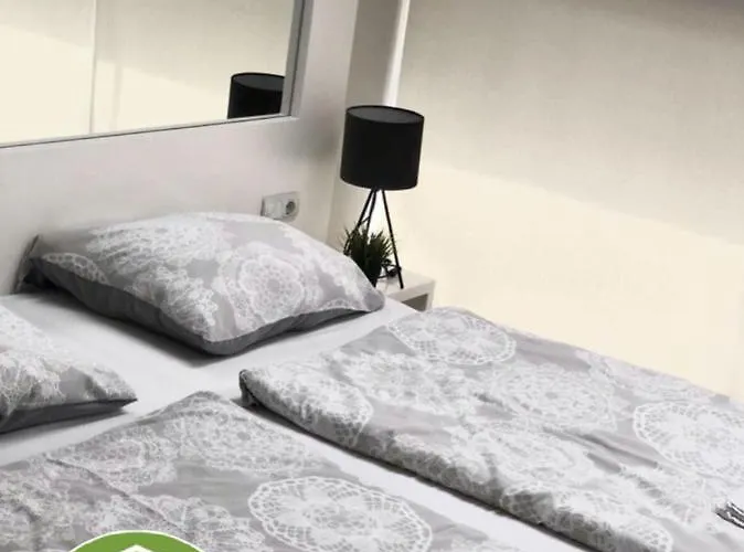 Executive And Play Hotel